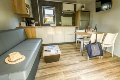COMFORT Cottage: 2 bedrooms / 2 bathrooms + Covered terrace + TV (32m² / 2022) — 3