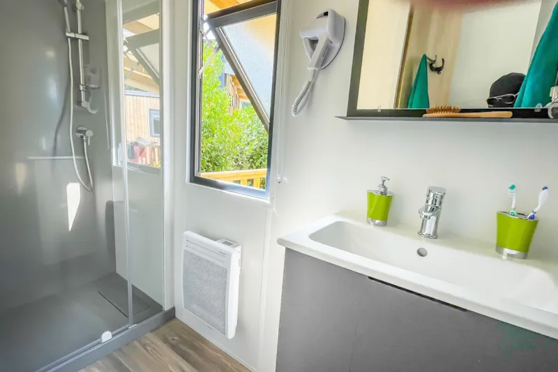 Cottage Premium : 2 Chambres + Terrasse Couverte + Lave-Vaisselle + Tv (32M²/2024)