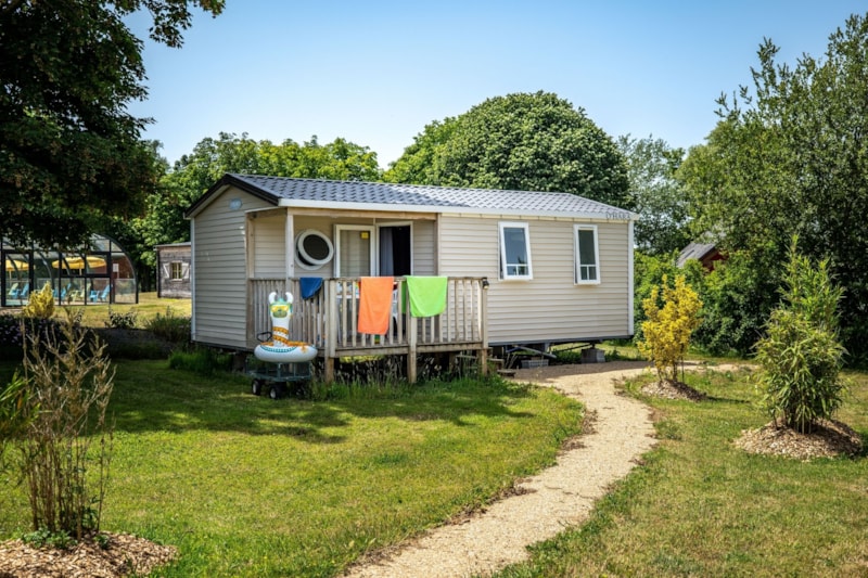 Stacaravan SIMPLY O'HARA 2 kamers + geïntegreerd terras  + TV (27m²/2014)