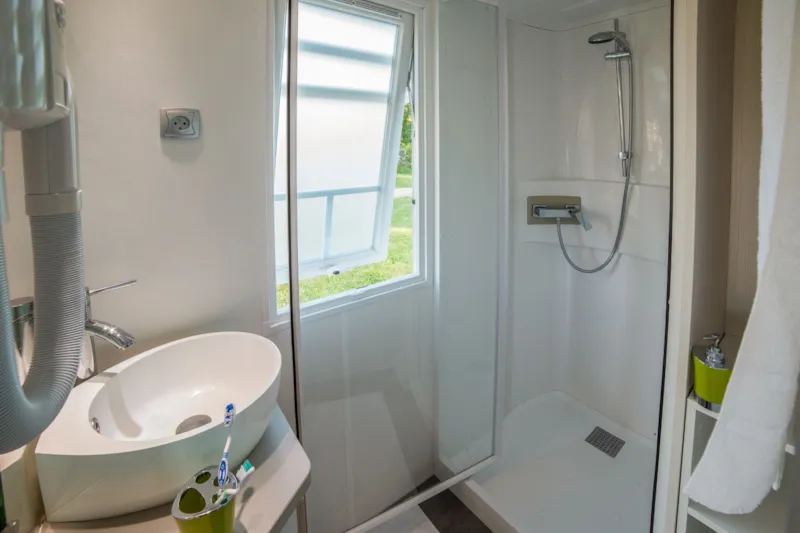 Mobil-Home Simply "O" : 2 Chambres + Terrasse Intégrée + Tv (27M²/2014)