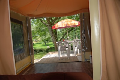 Canvas bungalow Caraïbes 20m² and patio 10.5m² - 2 bedrooms - without own bathroom/toilet