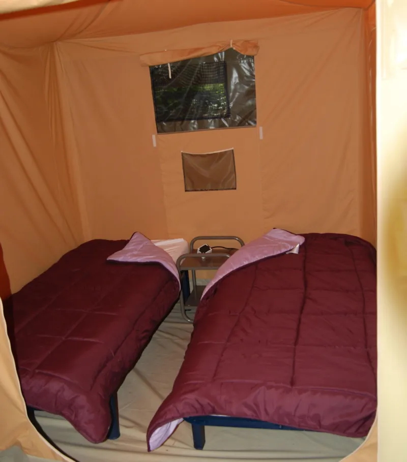 Bungalow Toilé Caraïbes 20M² Avec Terrasse 10.5M² - Sans Sanitaire 2 Chambres