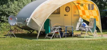 Stellplatz - Stellplatz Autofreie Und Hundfreie Wiese - Camping 't Weergors