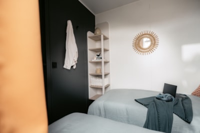 L8 Super Cordelia mobile home (sleeps 6)