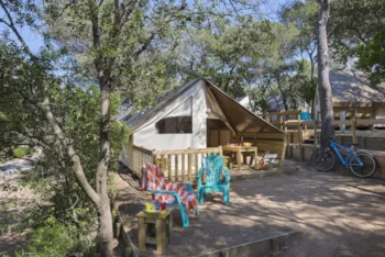 Mietunterkunft - Zelthütte Familie - Camping LA PRESQU'ILE DE GIENS