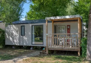 Accommodation - Mobile-Home Malaga 27M² - 2 Bedrooms - Sheltered Terrace 8M² - Tv - Camping du Lac de Groléjac en Dordogne