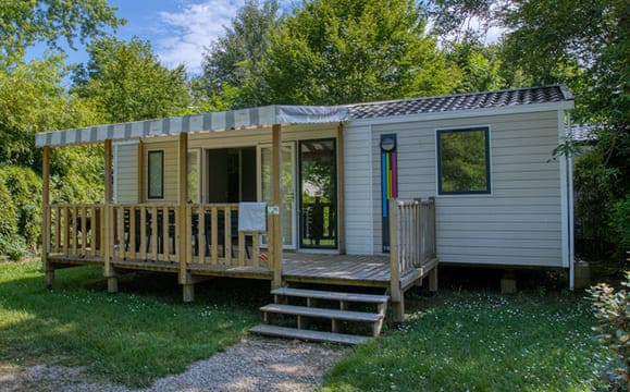 Accommodation - Mobile-Home Nirvana 33M² - 3 Bedrooms - Half-Covered Terrace 15M² - Tv - Camping du Lac de Groléjac en Dordogne