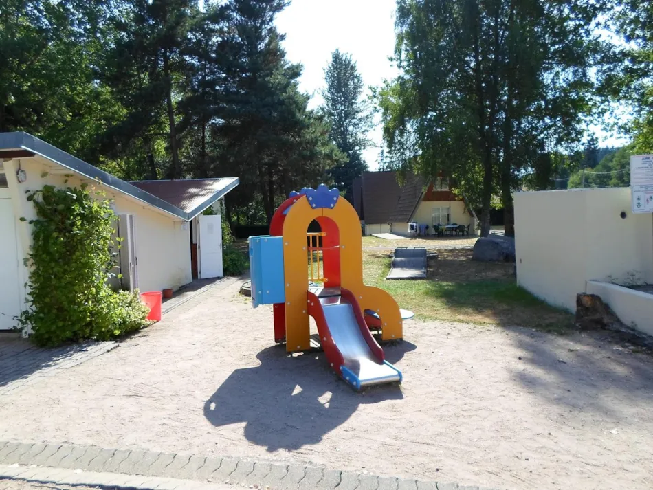 Camping Les Pinasses