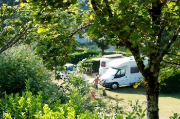 Pitch - Pitch + Electricity - Camping Au Pont du Dognon