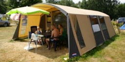 Accommodation - Tunnel Tent 44 M2 (5 Pers) With Awning - Camping des Alouettes