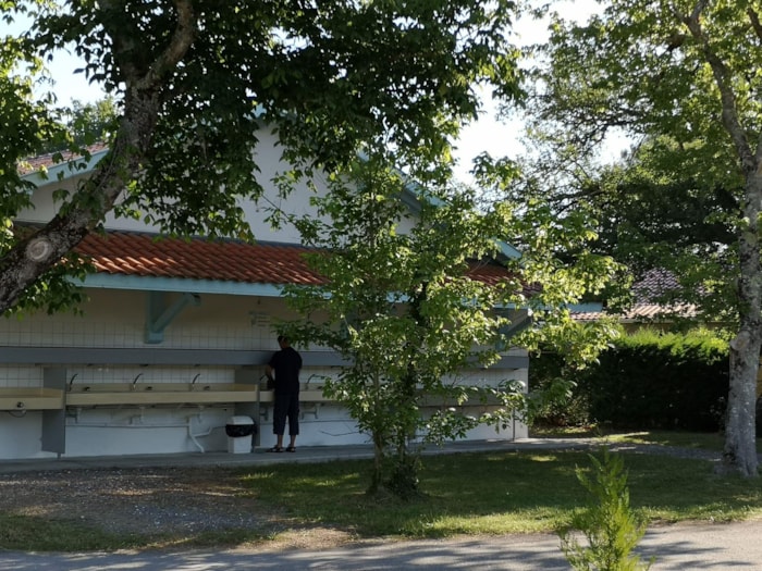 Emplacement + Électricité 6A | 2Pers