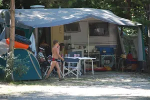 Emplacement - Pitch Quality Confort - 10A electricity - Flower Camping la Pinède