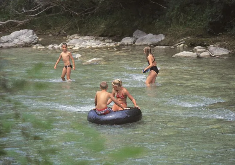 Flower Camping la Pinède