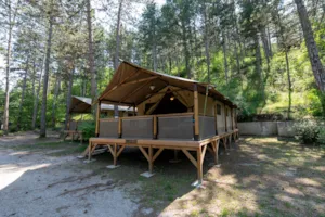 Locatif - Lodge Insolite Pinède 46m² - 2 bedrooms + sheltered terrace + plancha - - Flower Camping la Pinède