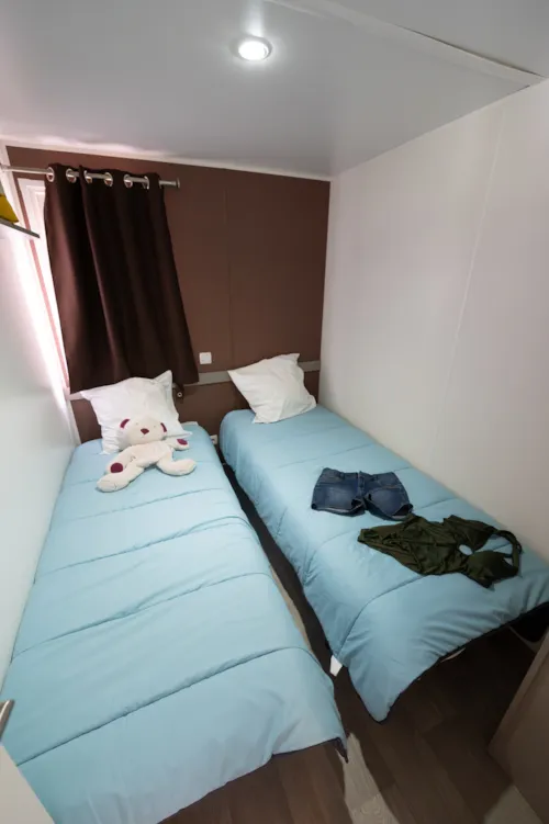 Accommodation - Mobile Home Tribu Comfort - 5 Bedrooms - With Connected Terraces + Tv - - image n°4 - Flower Camping la Pinède
