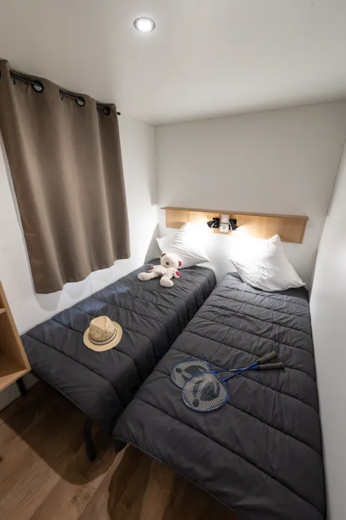 Location - Mobil-Home Premium Trendy 28M² Proximité Rivière- 2 Chambres + Terrasse Couverte - - image n°9 - Flower Camping la Pinède