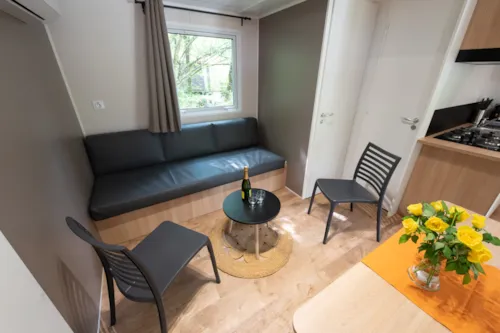 Location - Mobil-Home Premium Trendy 28M² Proximité Rivière- 2 Chambres + Terrasse Couverte - - image n°4 - Flower Camping la Pinède