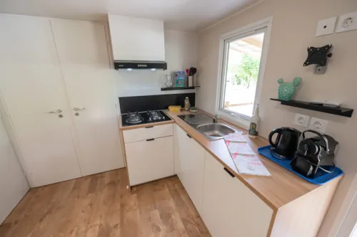 Accommodation - Mobile Home Premium Tribu Trendy - 5 Bedrooms + Connected Covered Terraces + A/C + Tv - - image n°4 - Flower Camping la Pinède