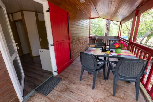 Location - Chalet Pour Personnes À Mobilité Réduite "L'o Douce" 34M² - 1 Chambre + Terrasse Couverte - - image n°3 - Flower Camping la Pinède