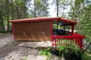 Locatif - Chalet for people with reduce mobility "l'O douce" 34m² - 1 bedroom - Flower Camping la Pinède