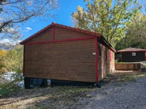 Locatif - Chalet Confort Vercors 42m² - 3 Bedrooms + 2 bathrooms + Sheltered terrace - - Flower Camping la Pinède