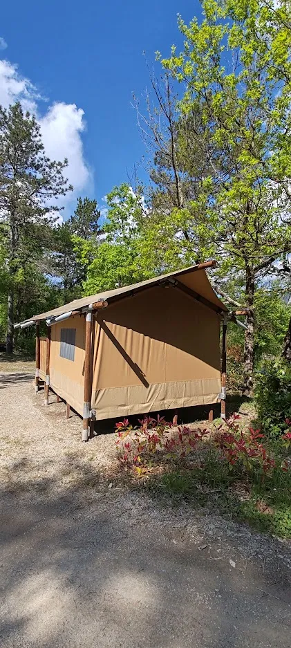 Location - Lodge Insolite Bivouac (Sans Sanitaires, Sans Cuisine) (1Ch- 1/2Pers) - image n°2 - Flower Camping la Pinède