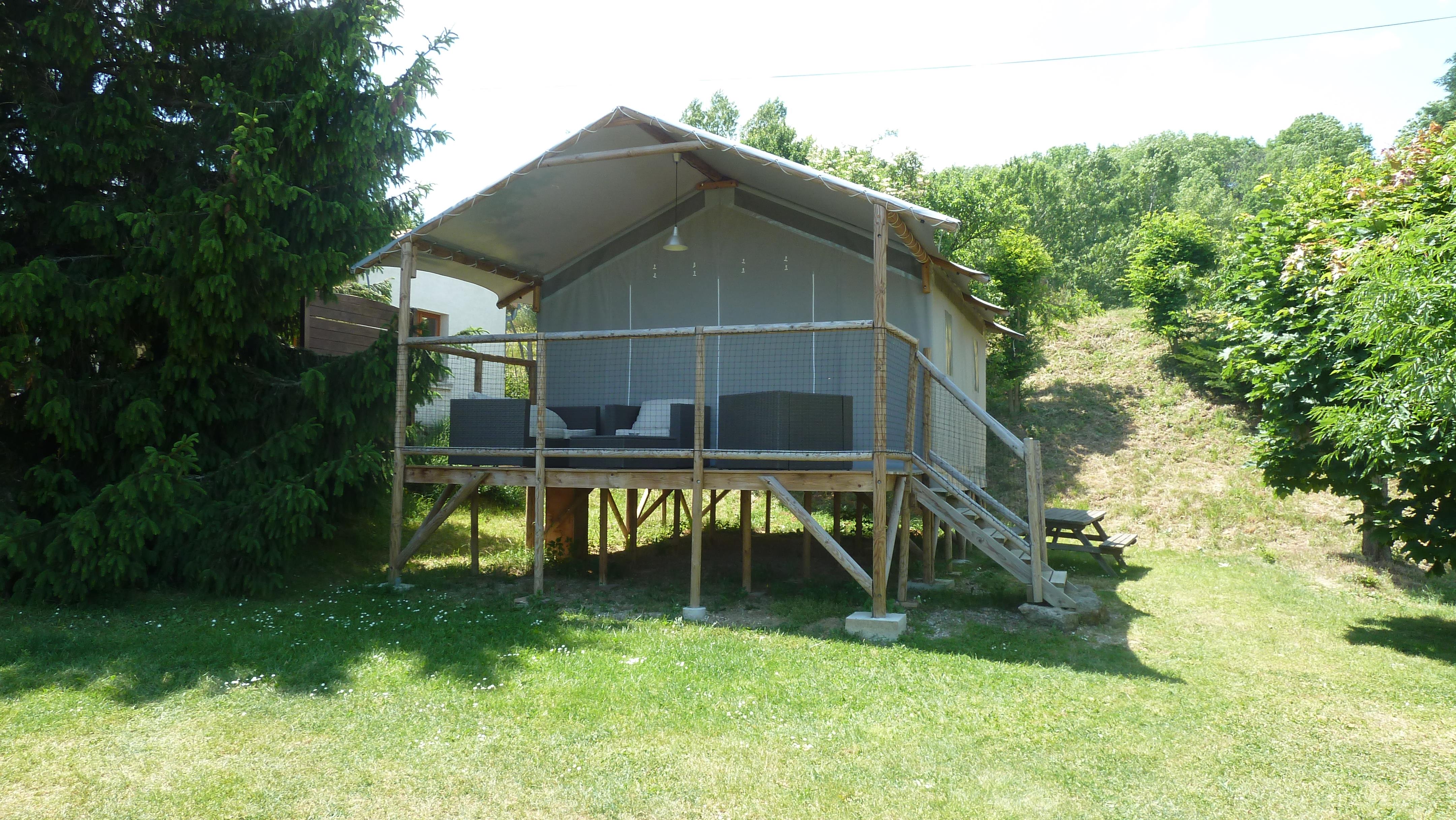 Mietunterkunft - Zelt Lodge - FERME DE SIMONDON : Camping & Gîtes & Chambres d'Hôtes