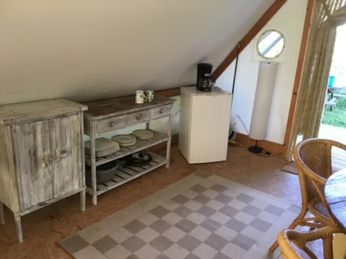 Huuraccommodatie(s) - Ingerichte Huurtent - image n°6 - FERME DE SIMONDON : Camping & Gîtes & Chambres d'Hôtes