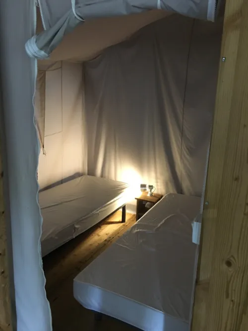 Accommodation - Lodge Tent - image n°8 - FERME DE SIMONDON : Camping & Gîtes & Chambres d'Hôtes