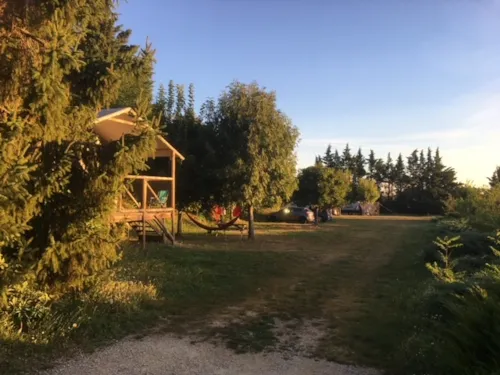Accommodation - Lodge Tent - image n°2 - FERME DE SIMONDON : Camping & Gîtes & Chambres d'Hôtes