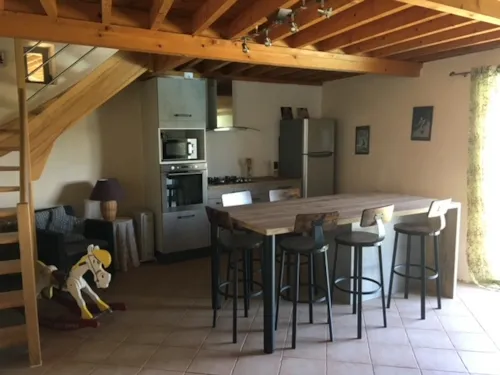 Mietunterkunft - Ferienhaus Panoramique - image n°5 - FERME DE SIMONDON : Camping & Gîtes & Chambres d'Hôtes