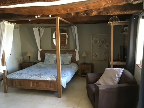 Kamer - Slaapkamers - image n°3 - FERME DE SIMONDON : Camping & Gîtes & Chambres d'Hôtes