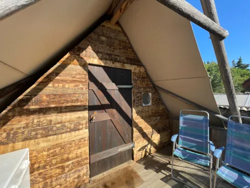Huuraccommodatie(s) - Ingerichte Huurtent - image n°3 - FERME DE SIMONDON : Camping & Gîtes & Chambres d'Hôtes