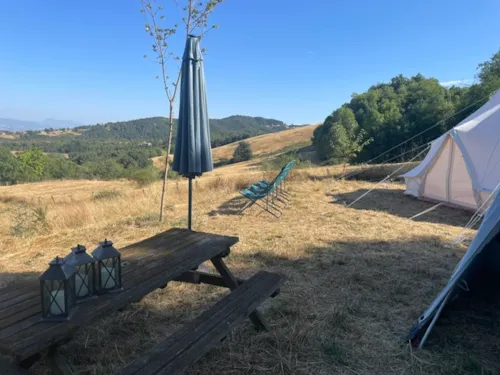 Accommodation - Teepee Tent - image n°10 - FERME DE SIMONDON : Camping & Gîtes & Chambres d'Hôtes