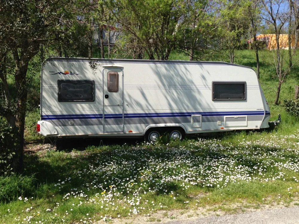 Stellplatz - Stellplatz Wohnwagen - Centro Vacanze San Marino