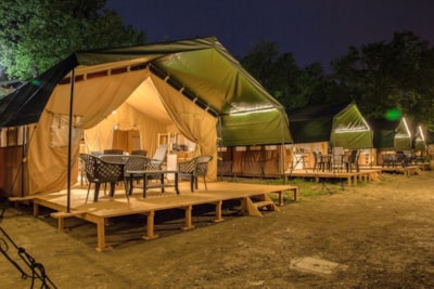 Safari Tent Voda