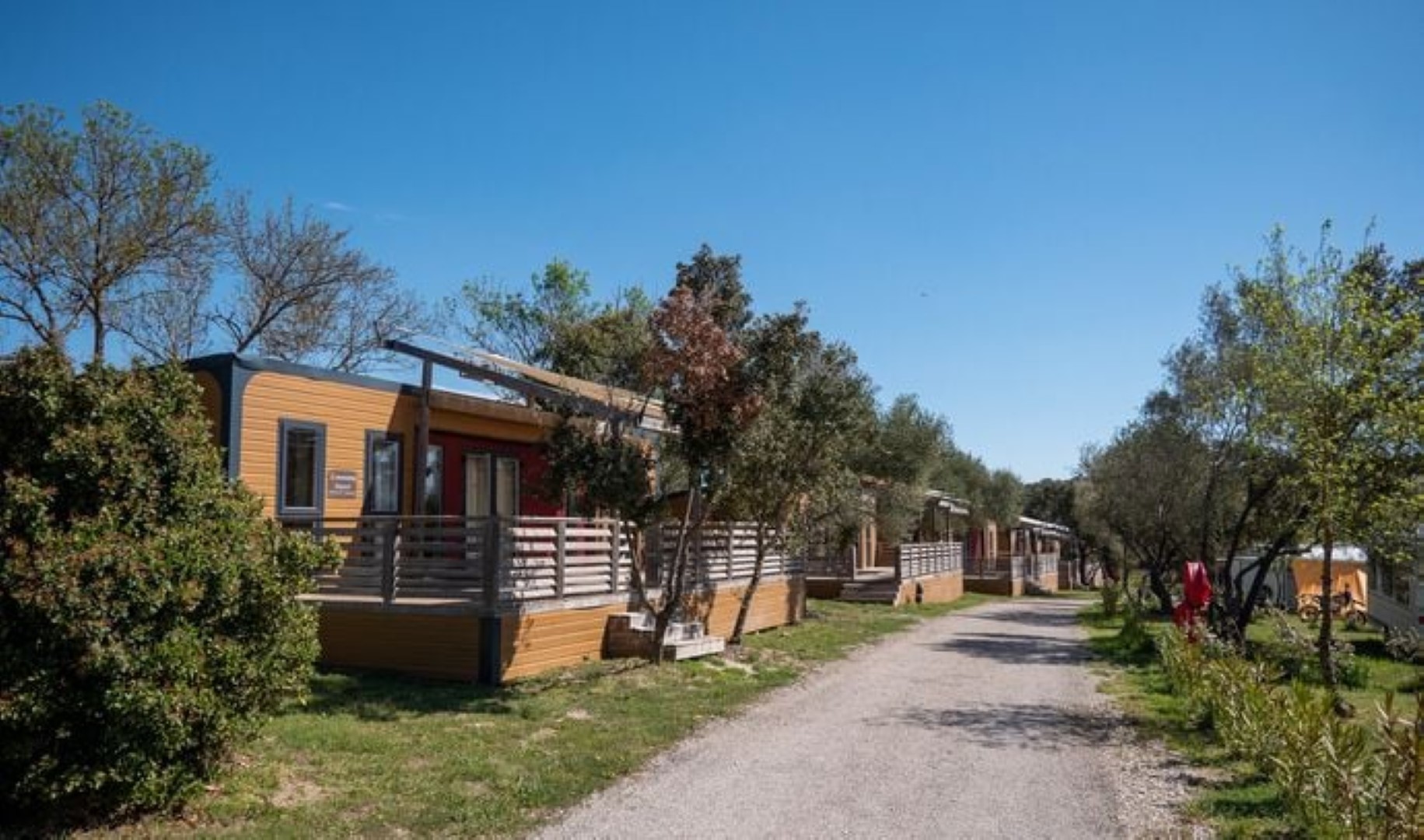 Location - Mobil-Home Ultimate - 40 M² - 3 Chambres - Clim - Terrasse Surélevée - Camping du Domaine de Massereau