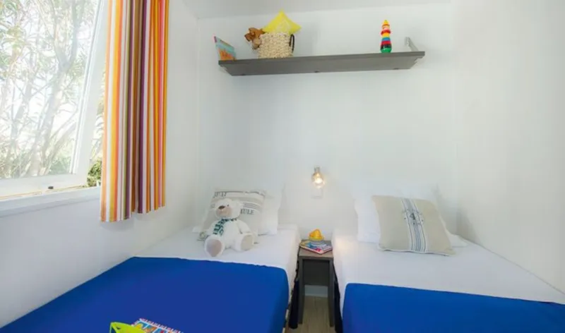 Mobil-Home Classic - 28 M² - 3 Chambres - Tv - Clim - Terrasse Surélevée Non Couverte