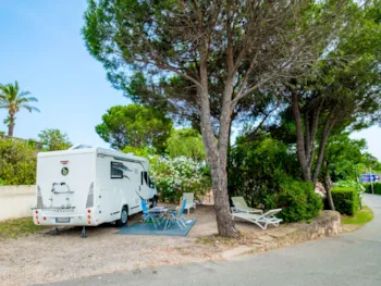 Stellplatz - Pauschale *** Zelt / Wohnmobil / Wohnwagen - YELLOH! VILLAGE - DOMAINE DU COLOMBIER