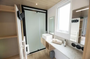 Mietunterkunft - Cottage Malibu Einfach Premium  - 2 Zimmer, 2 Badezimmer Jacuzzi - YELLOH! VILLAGE - DOMAINE DU COLOMBIER