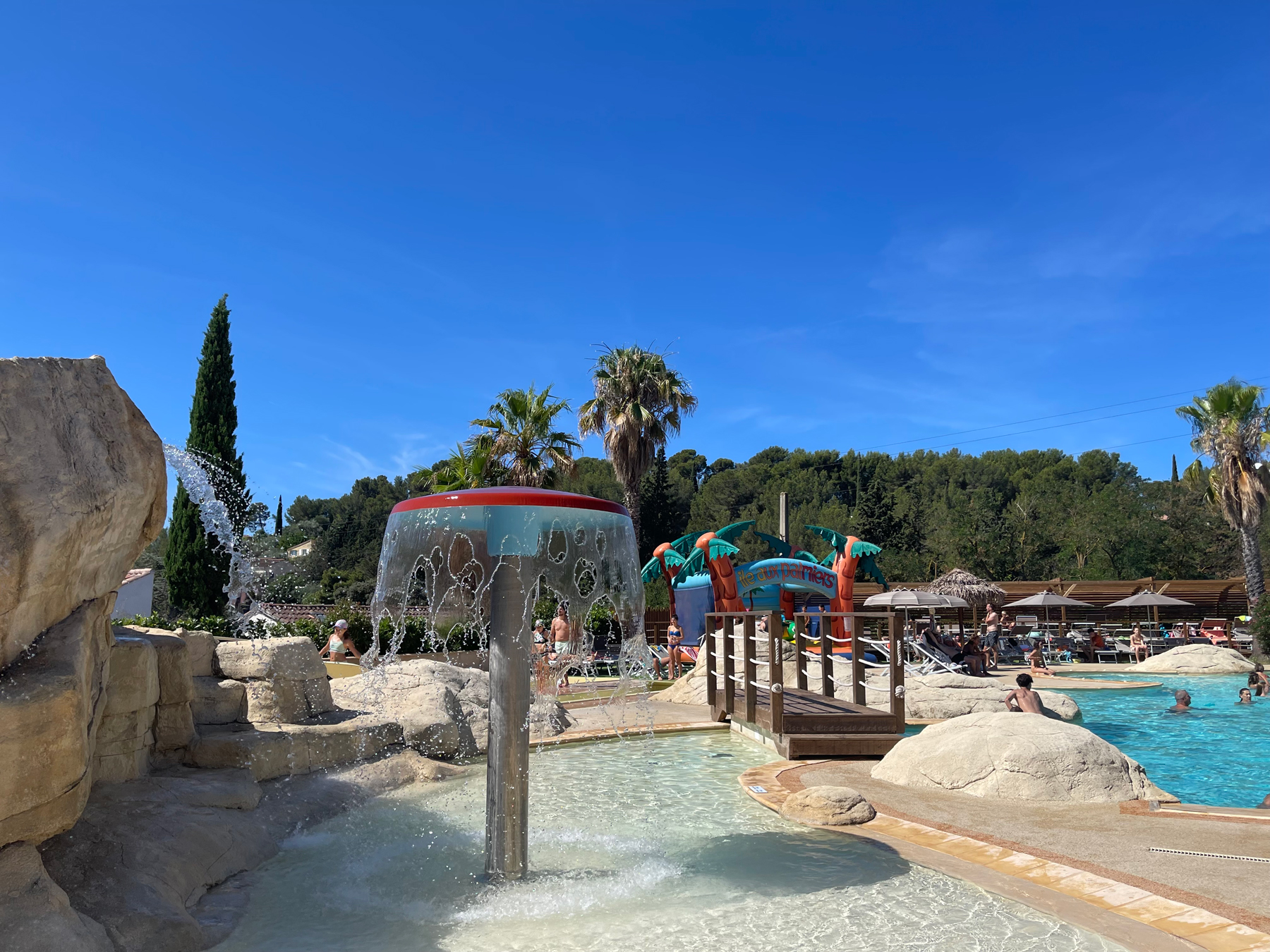 Campasun Camping Mas de Pierredon - Provence-Alpes-Côte d'Azur - Image n°5 Campasun Camping Mas de Pierredon - Provence-Alpes-Côte d'Azur - Image n°5