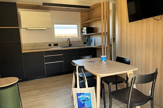 Taos Luxe 40M2 Terrasse Couverte + Jacuzzi Privatif - 6 Pers / 2 Sdb - A/C + Kit Linge Inclus