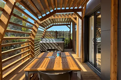 Taos Luxe 35M2 Terraza Cubierta + Jacuzzi Privado - 4 Pers - 2 Baños - A/C - Kit De Ropa Blanca Incluido