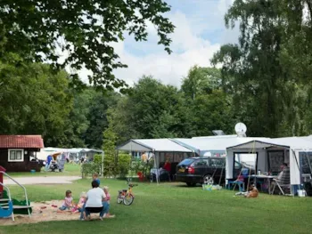 Stellplatz - Stellplatz Komfort - Camping den Blanken