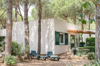 Mietunterkunft - Bungalow Méditerranée 2 Schlafzimmer Premium - Camping Sandaya Cypsela Resort