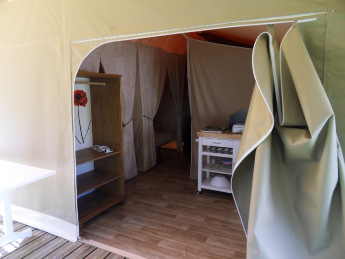 Tente Insolite Safari 16 M²/ Sur Plancher De 35 M² / Sans Sanitaires