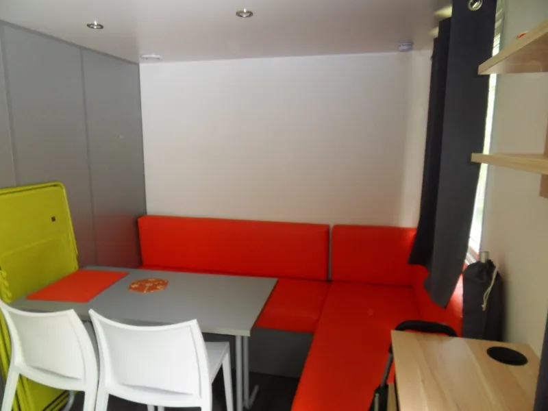 Résidence Mobile 17.5 M² / Terrasse 8 M² / 1 Chambre