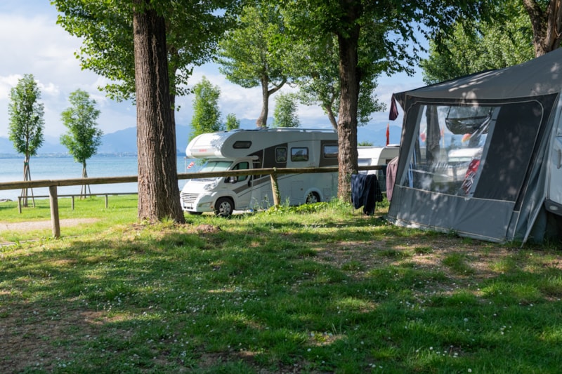 Emplacement Superior équipé  Panorama
