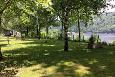 Privilege Package (1 tent, caravan or motorhome / 1 car / electricity 10A)
