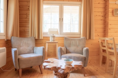 Forest lodge